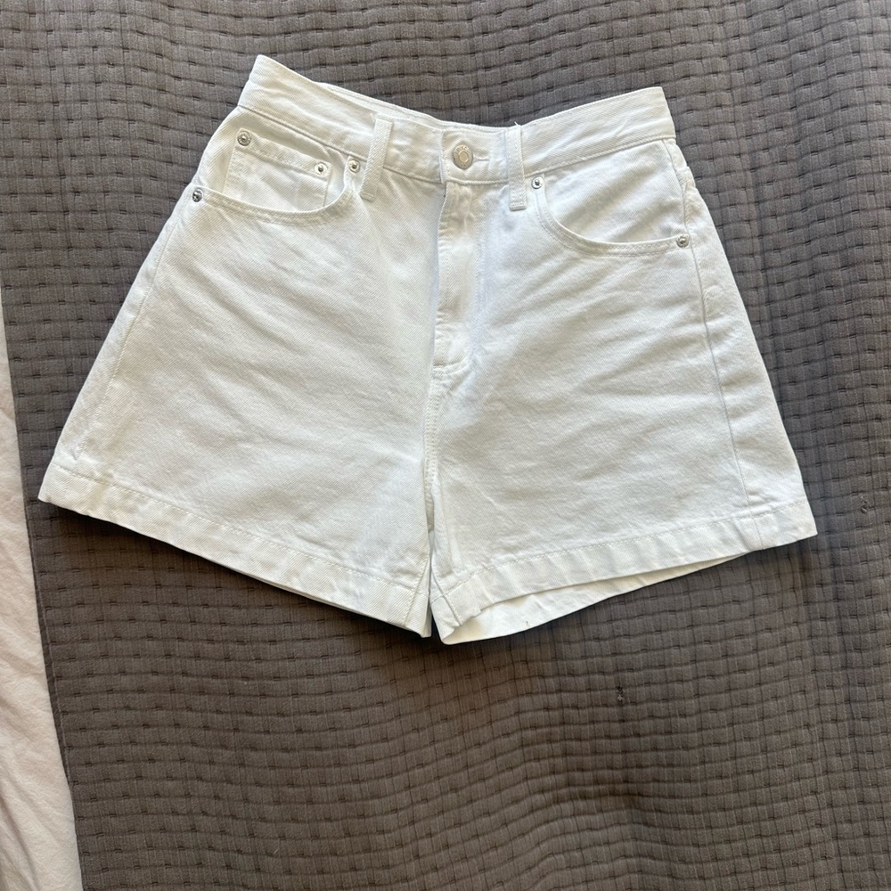 Pistola Saige High Rise Short in Polished White